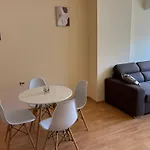 Nice, Spacious And Cozy Apartment