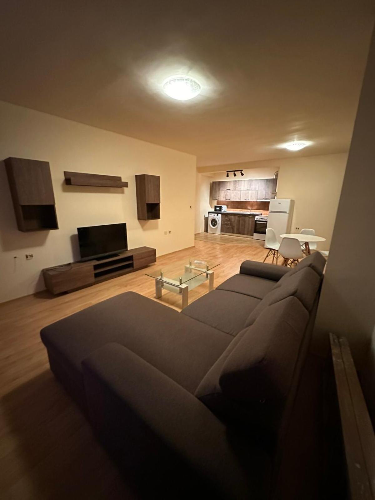 Apartemen Nice, Spacious And Cozy Sofia