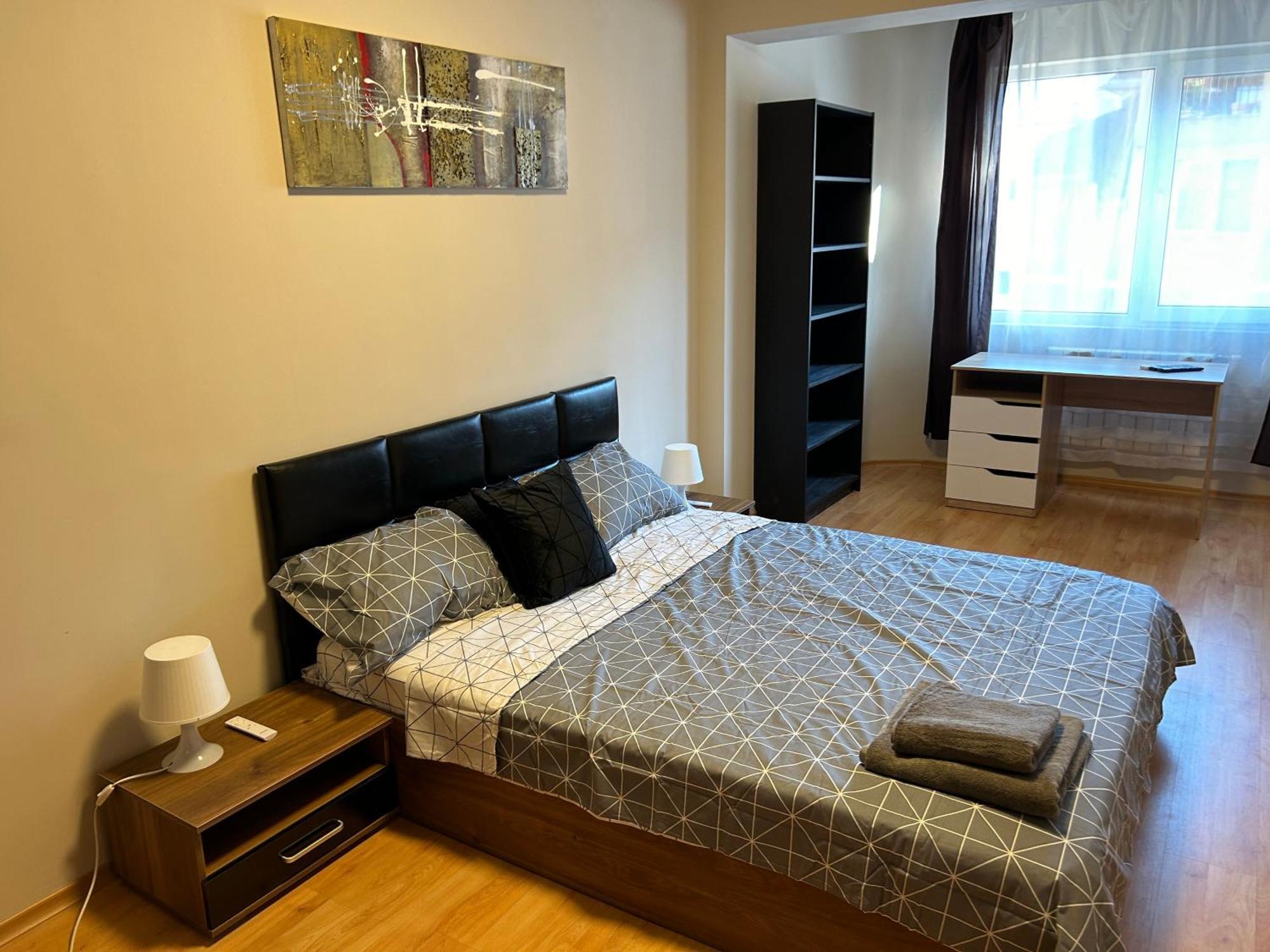 Nice, Spacious And Cozy *