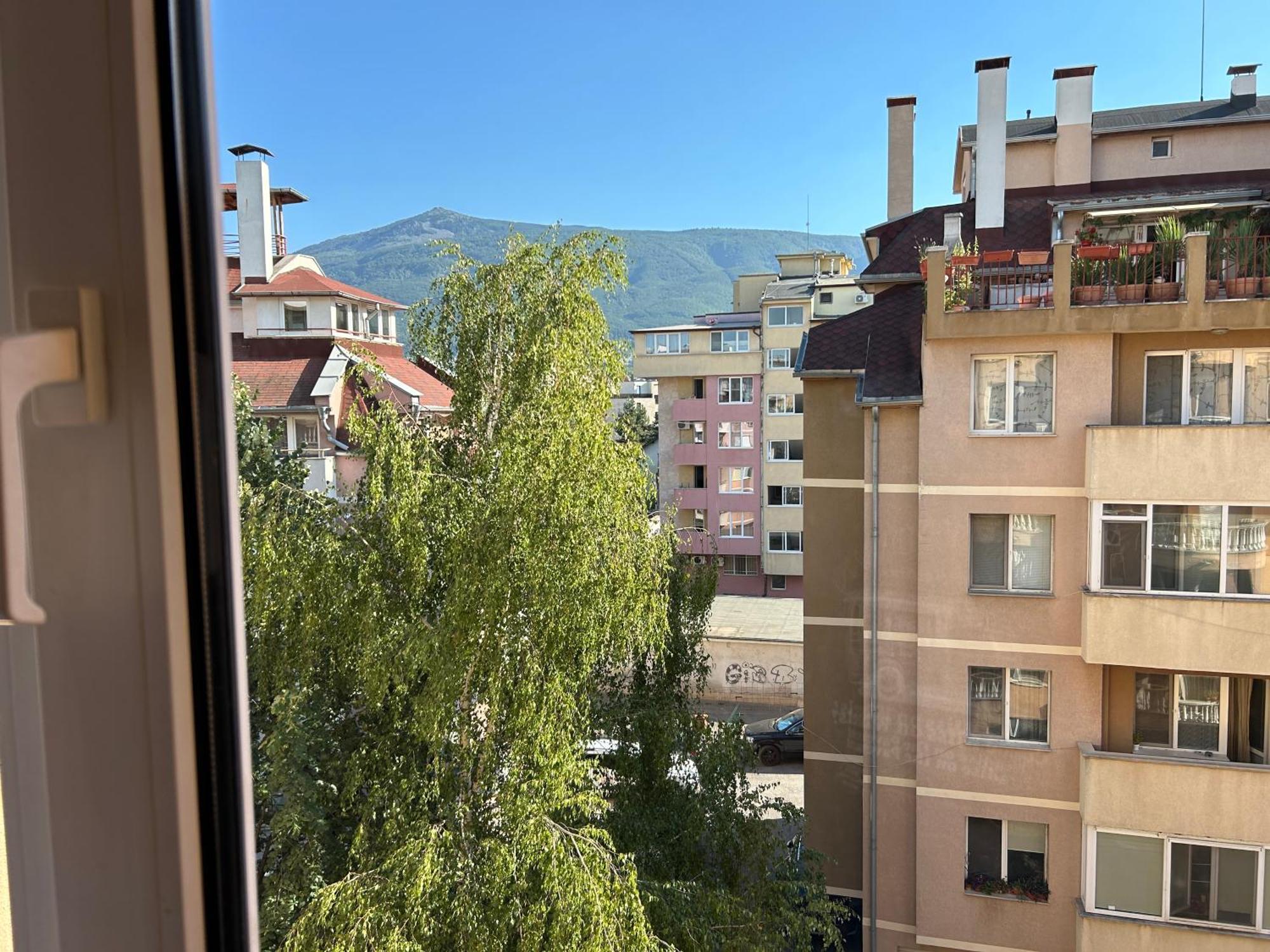 Nice, Spacious And Cozy * Sofia