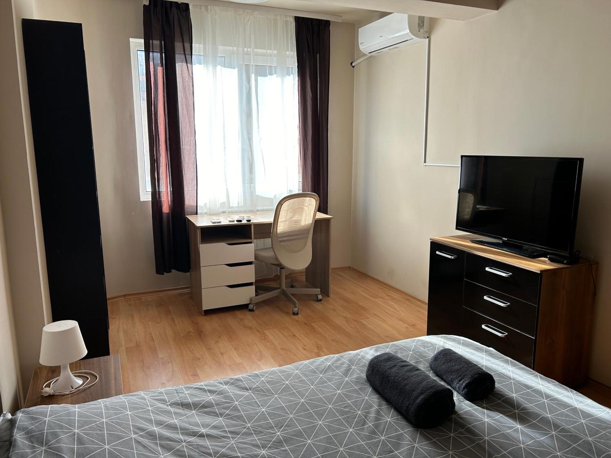 Nice, Spacious And Cozy *
